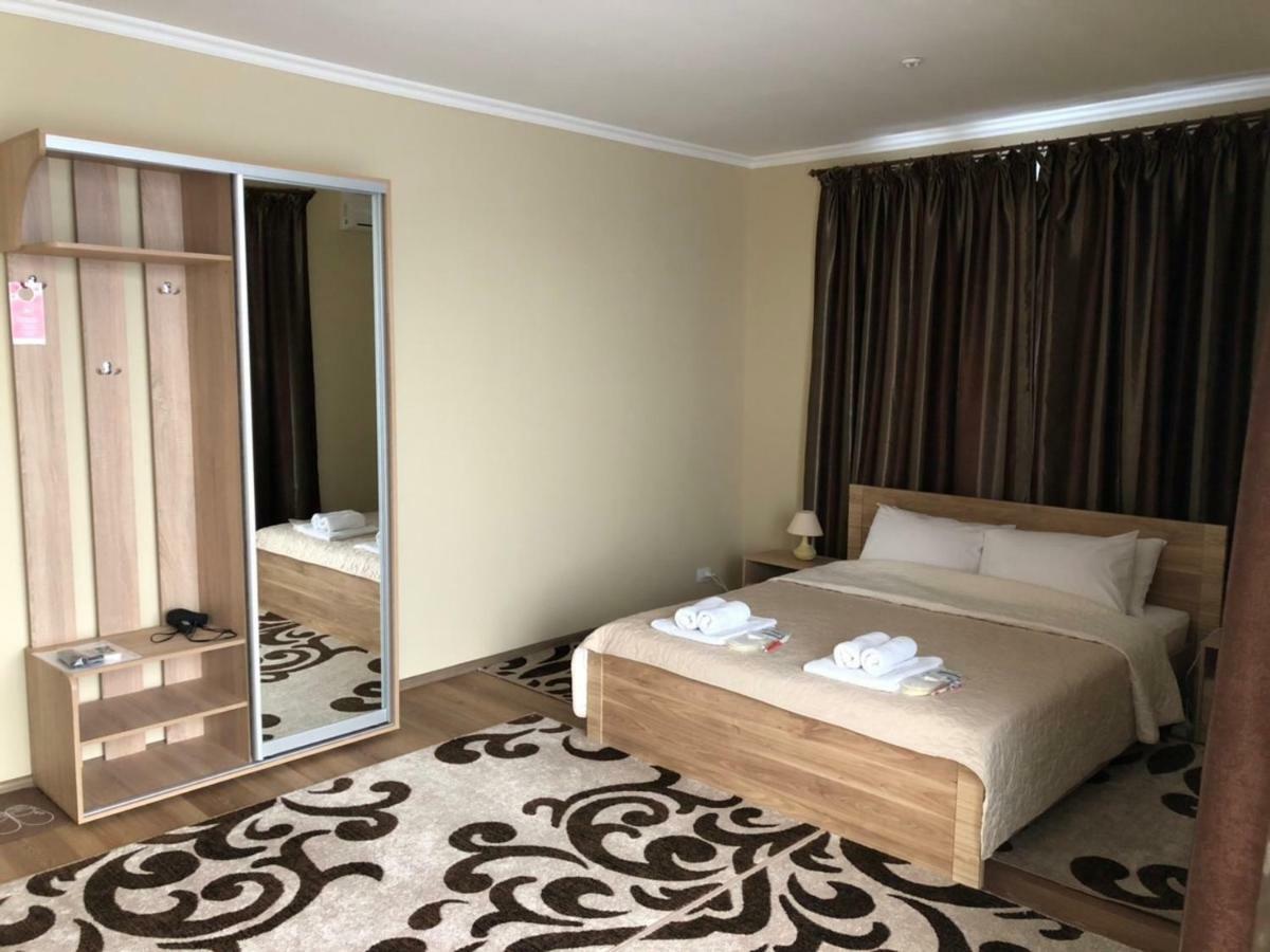 Apelsin Hotell Bilhorod-Dnistrovsʼkyy Exteriör bild