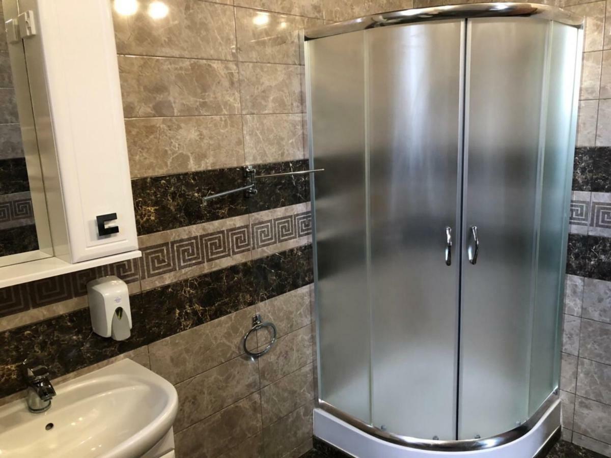 Apelsin Hotell Bilhorod-Dnistrovsʼkyy Exteriör bild