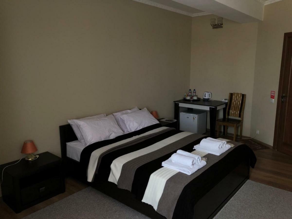 Apelsin Hotell Bilhorod-Dnistrovsʼkyy Exteriör bild
