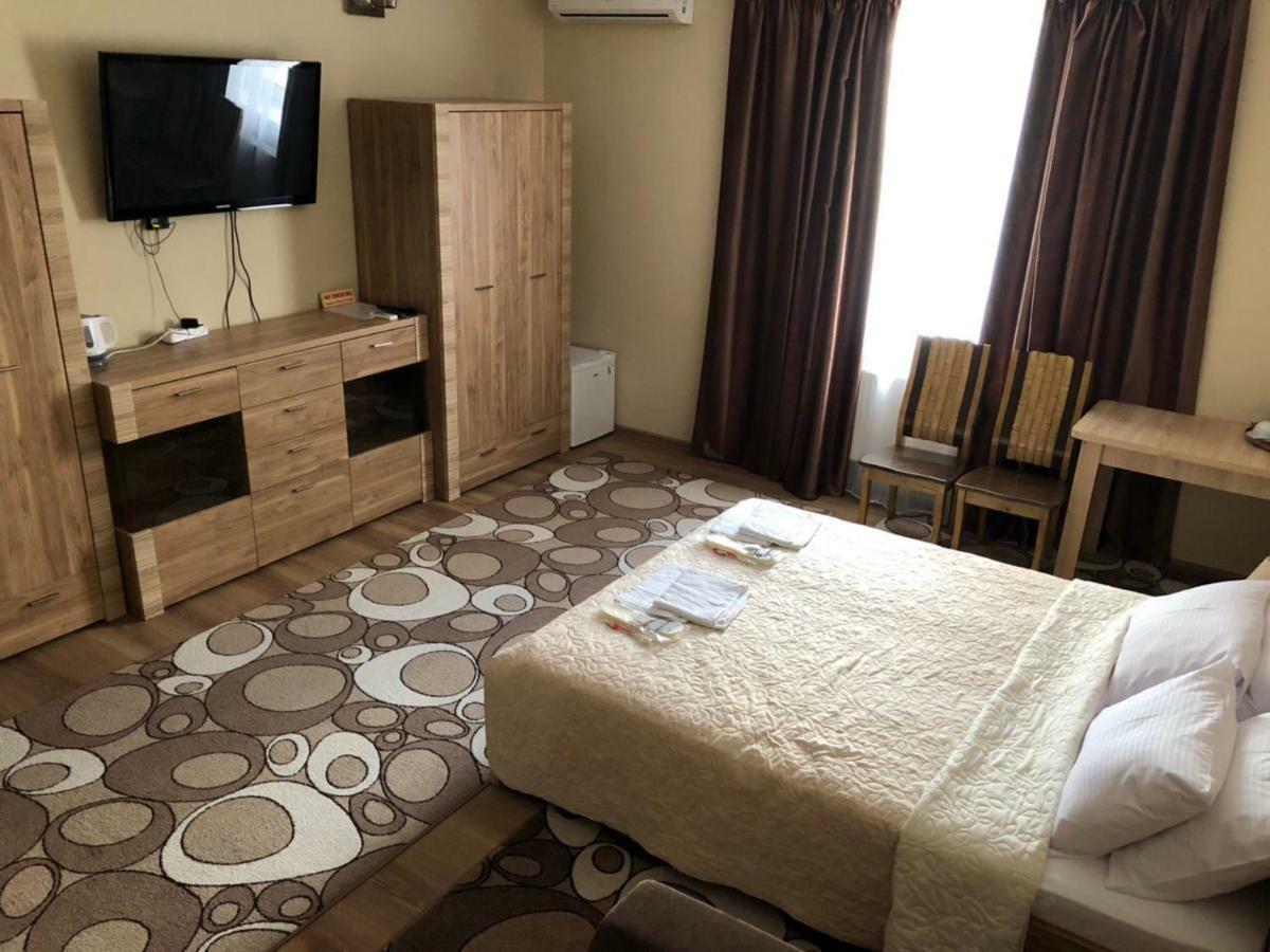 Apelsin Hotell Bilhorod-Dnistrovsʼkyy Exteriör bild