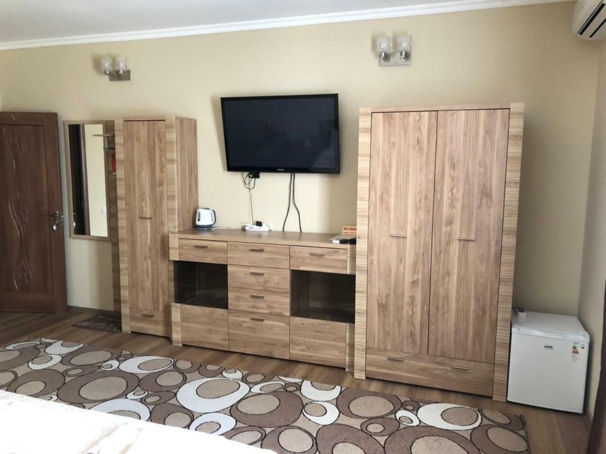Apelsin Hotell Bilhorod-Dnistrovsʼkyy Exteriör bild